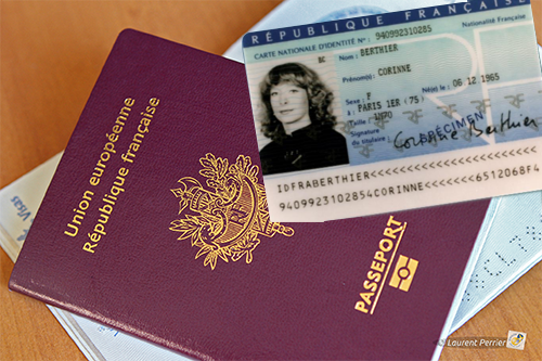 Papiers d’iDentité (CNI/Passeport)